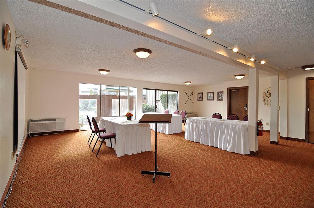 Hotel Western Chieftain 3*