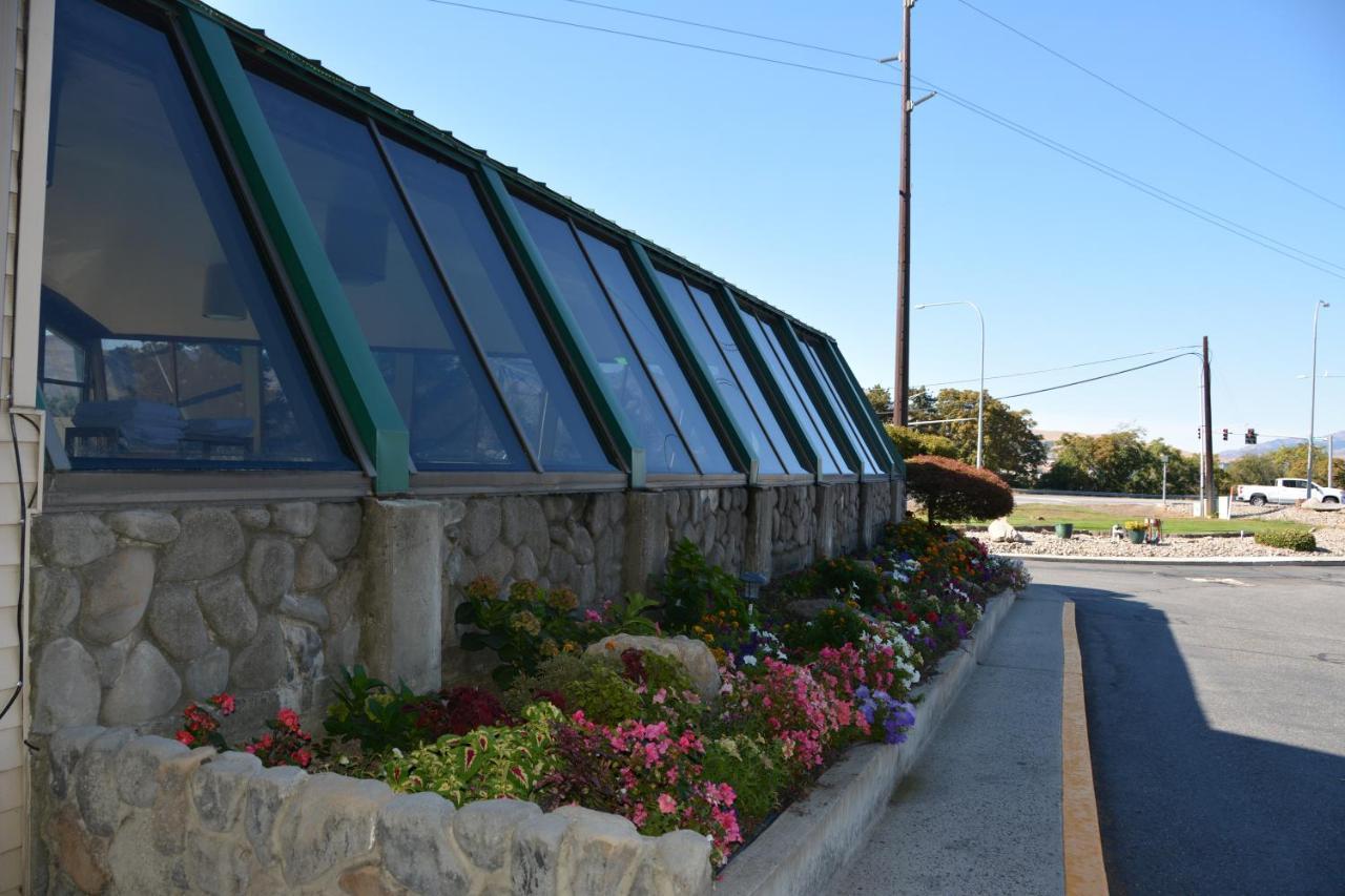 Hotel Cedars Wenatchee