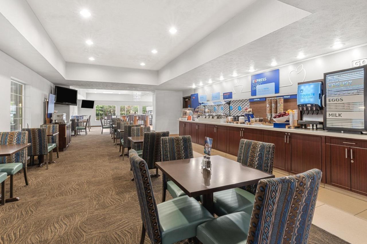 Hotel Express By Ihg Wenatchee