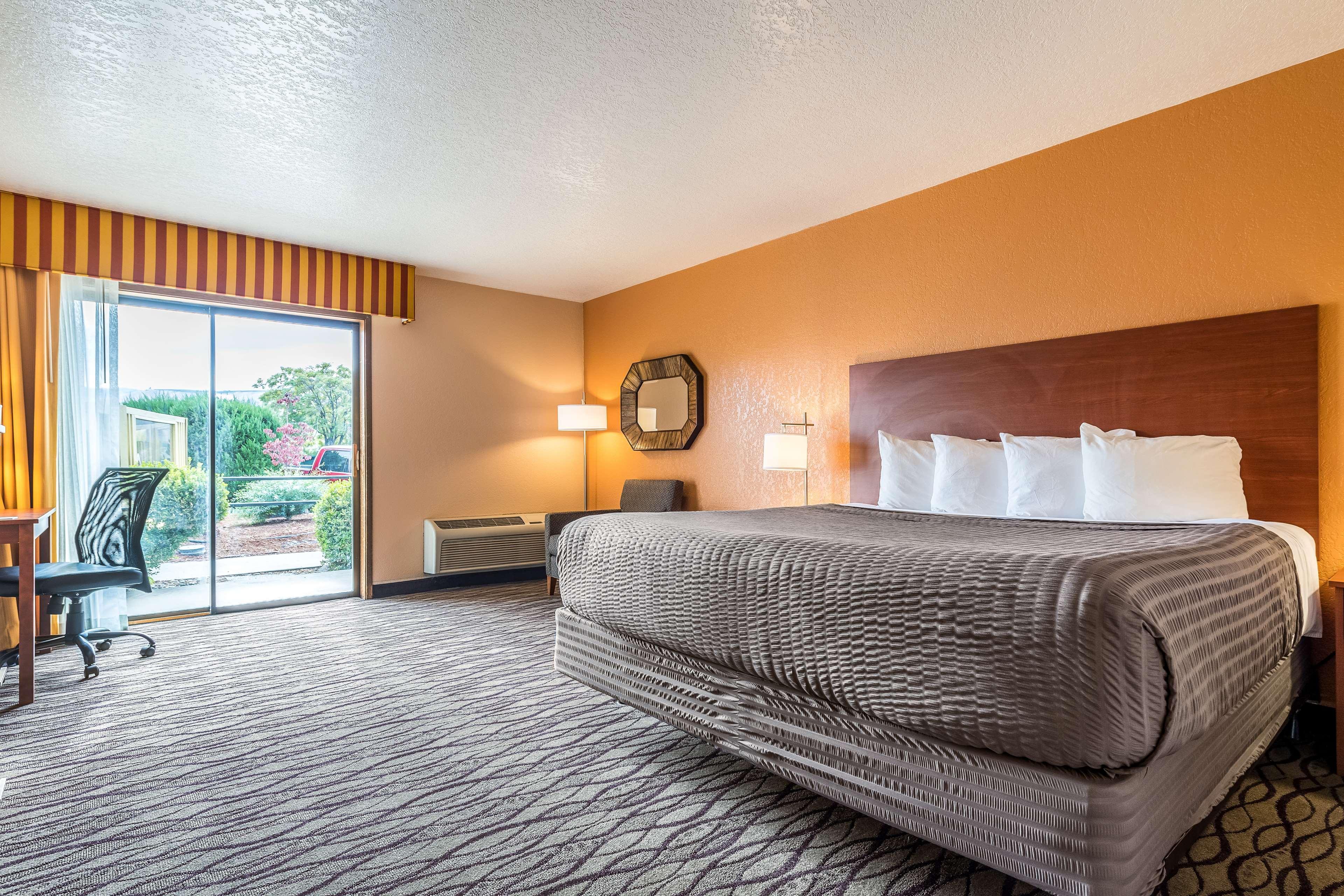 Surestay By Western Hotel