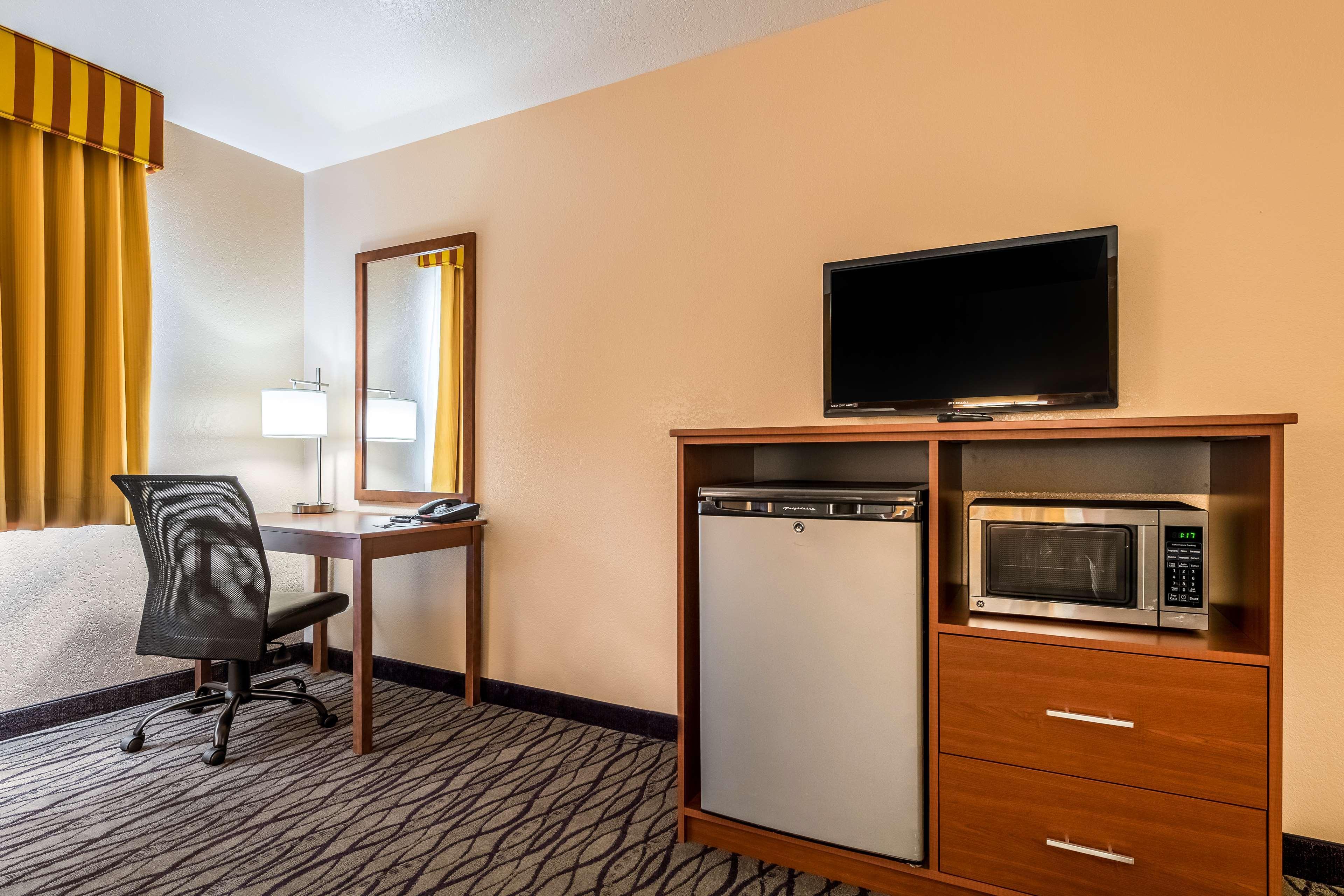 Surestay By Western Hotel