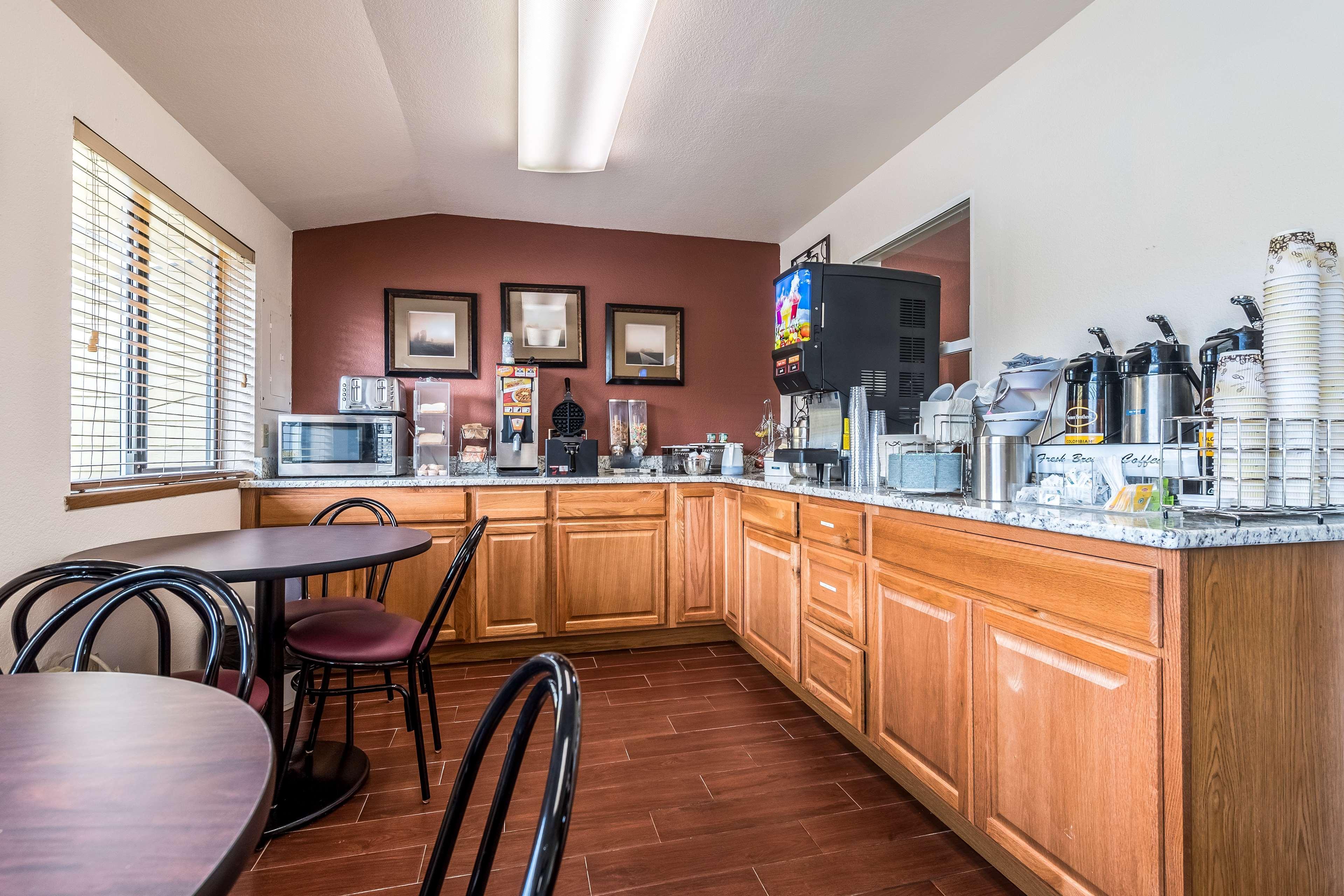 Hotel Surestay By Western 3*