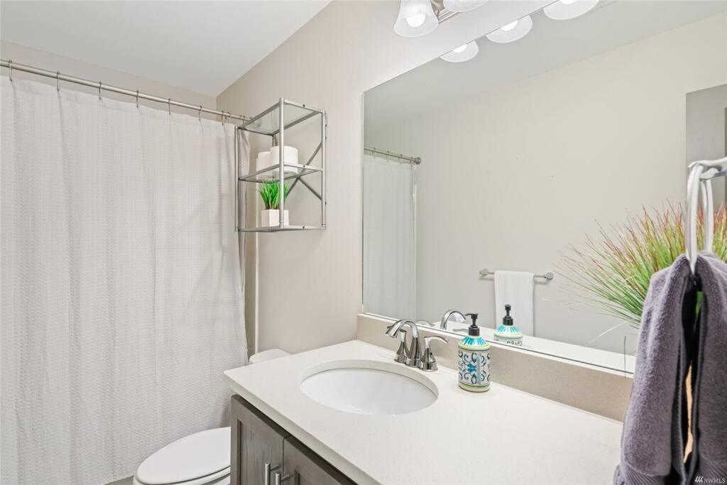 New Town House - Heart Of *