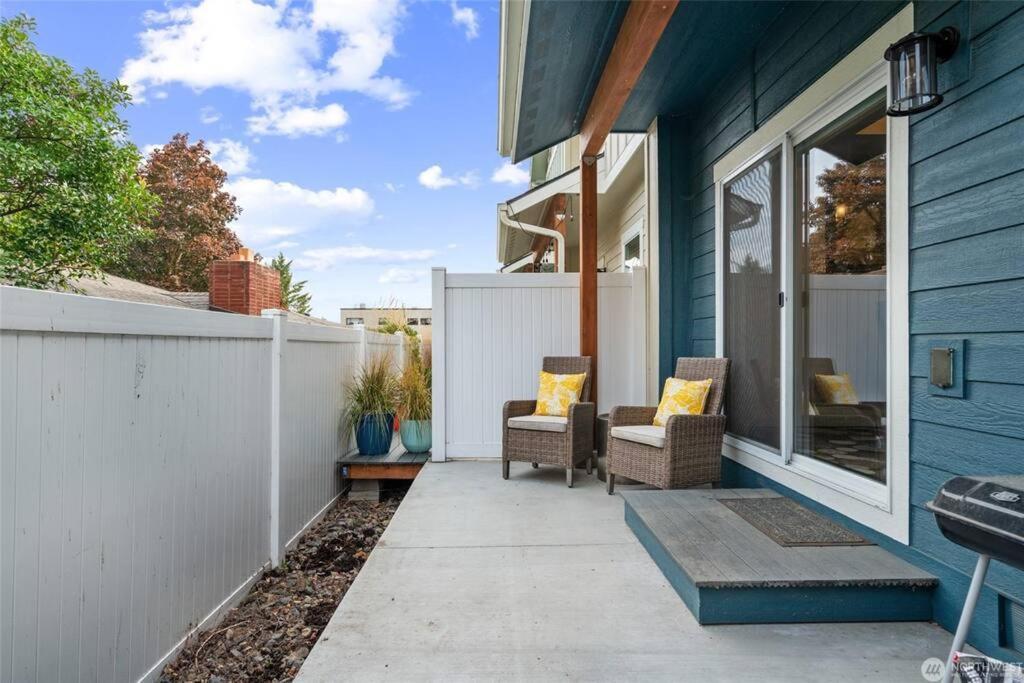 New Town House - Heart Of Apartment