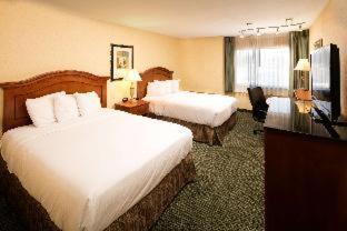 Red Lion Center 3*
