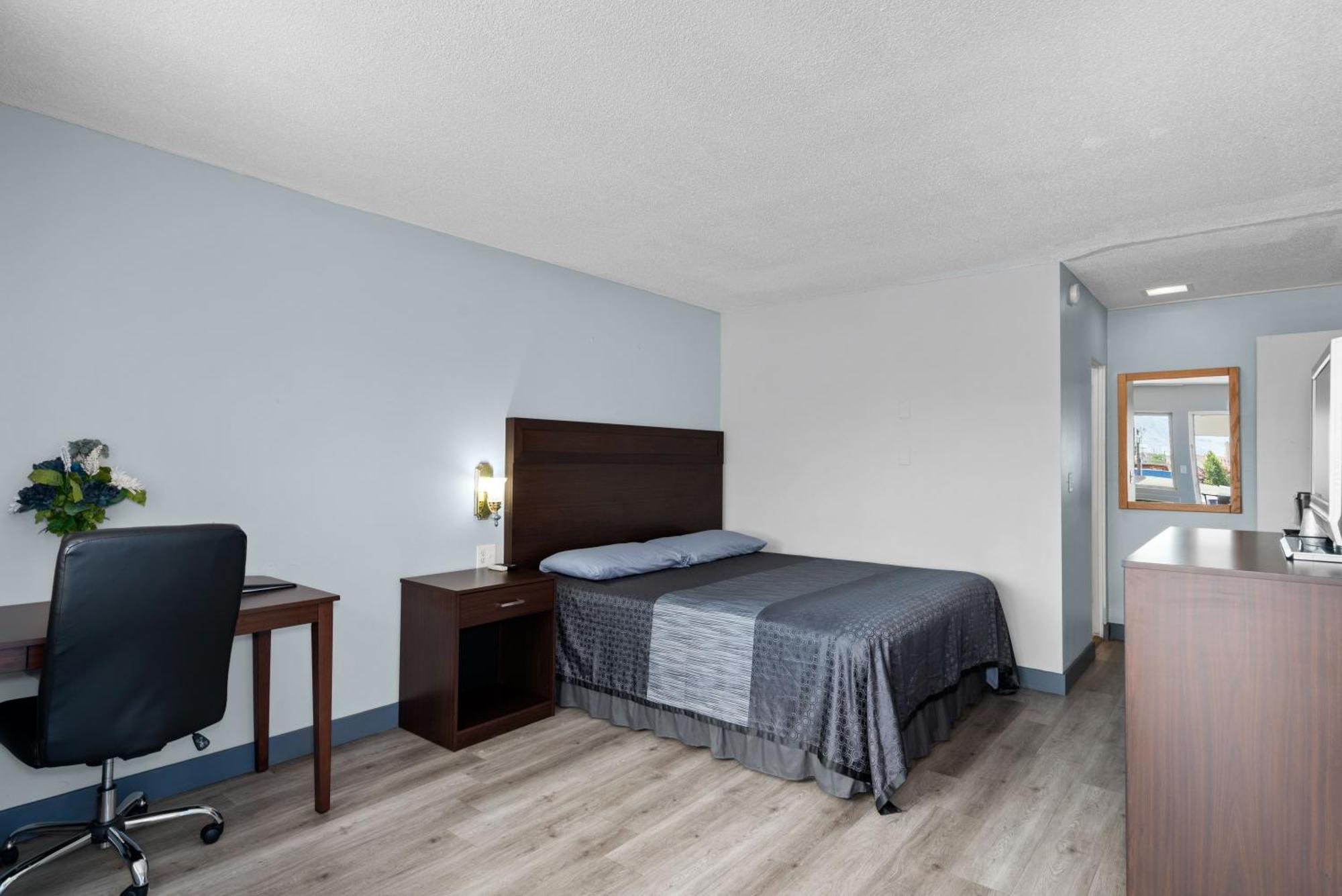 Holiday Lodge Wenatchee Motel 2*