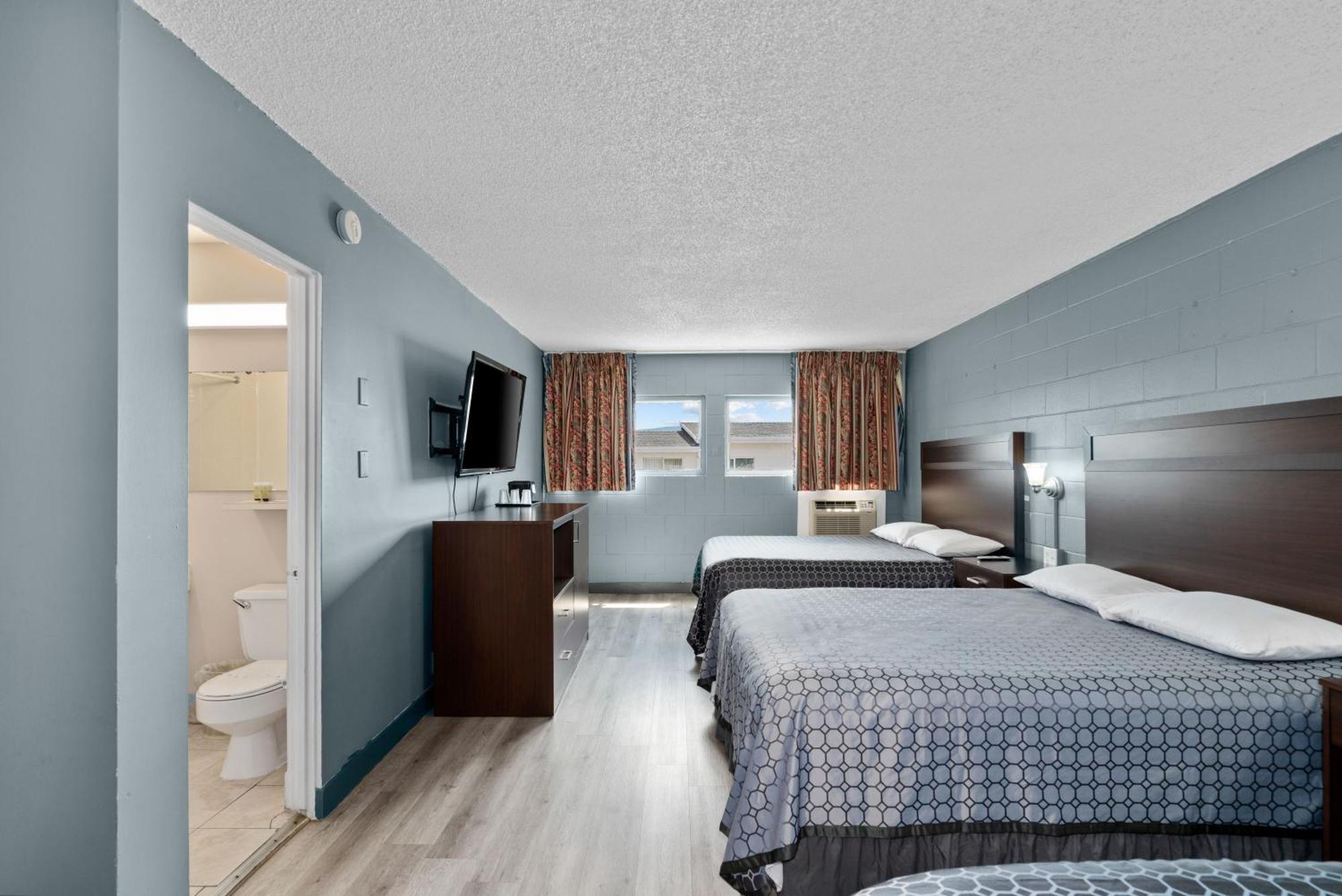 Holiday Lodge Wenatchee Motel Wenatchee