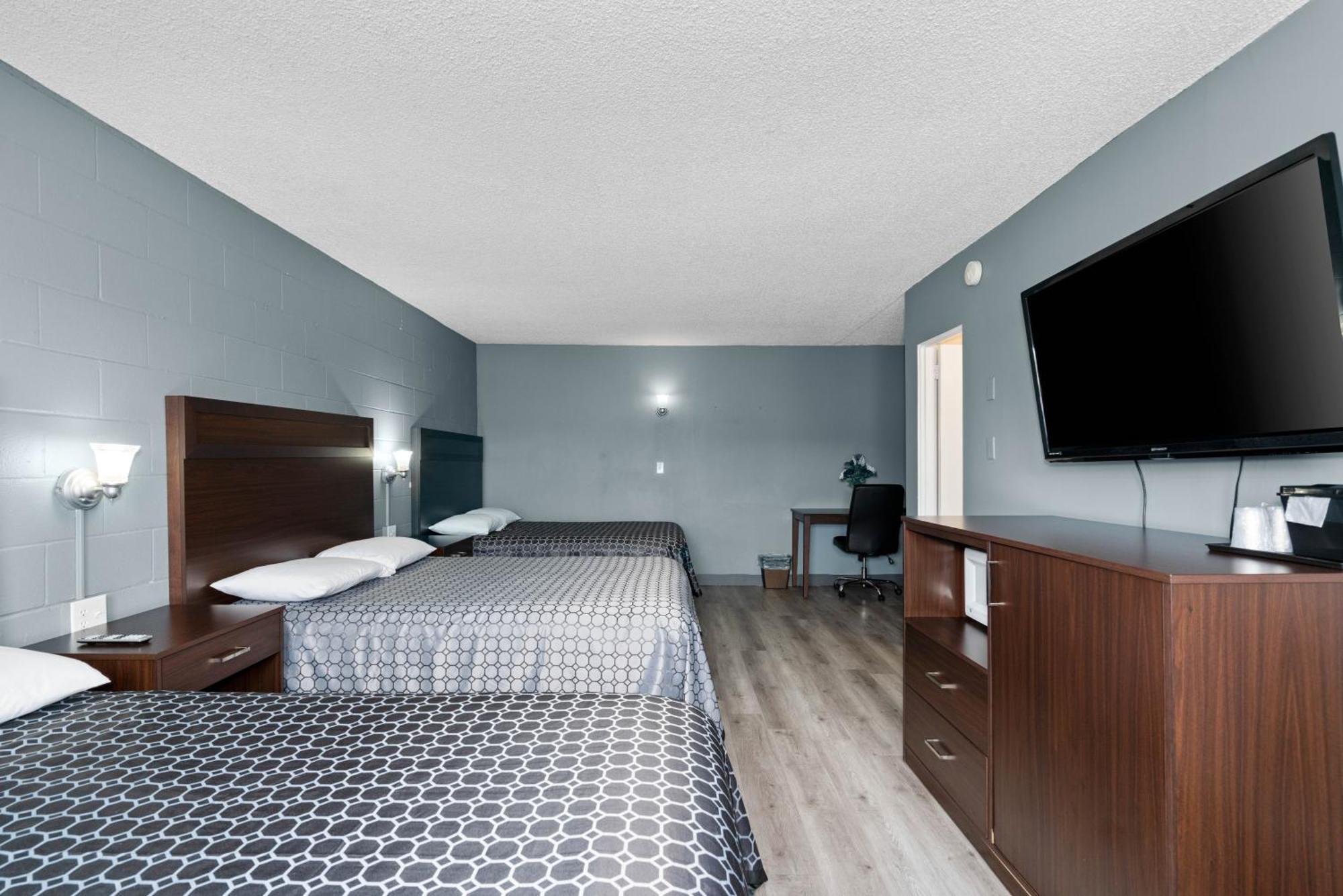 Holiday Lodge Wenatchee Motel Wenatchee