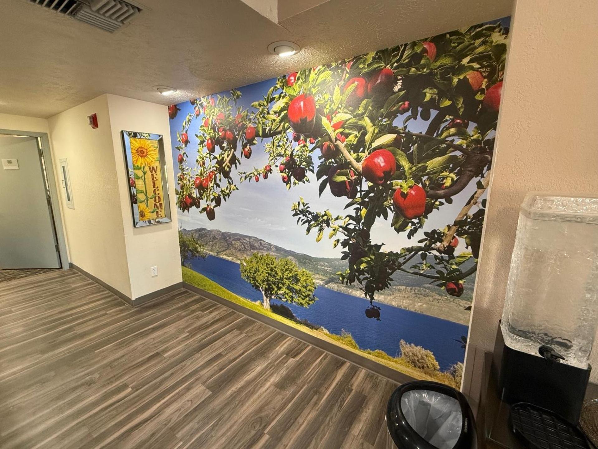 Wenatchee Inn Hotel 3*