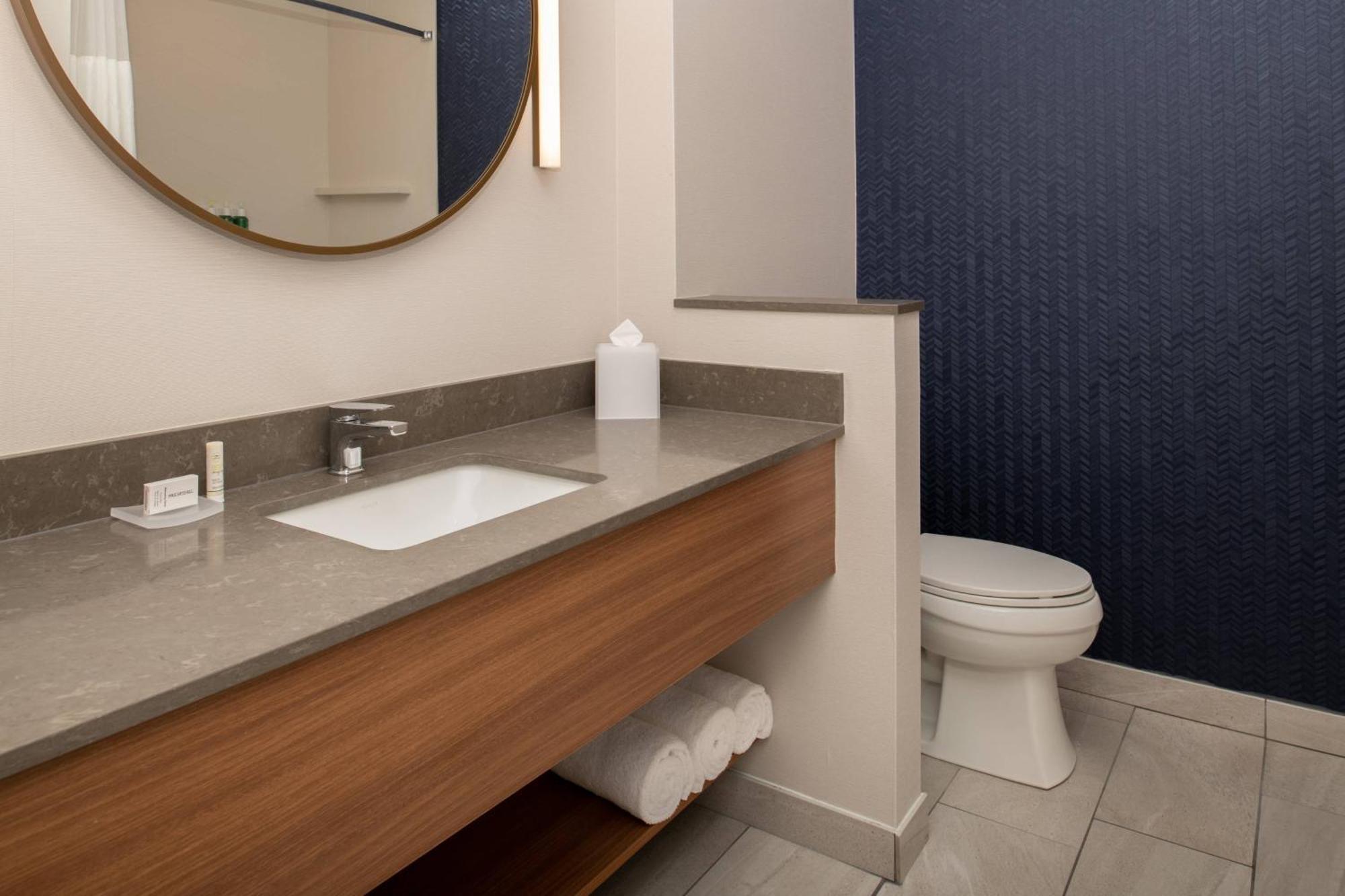 Fairfield & By Marriott Hotel 3*