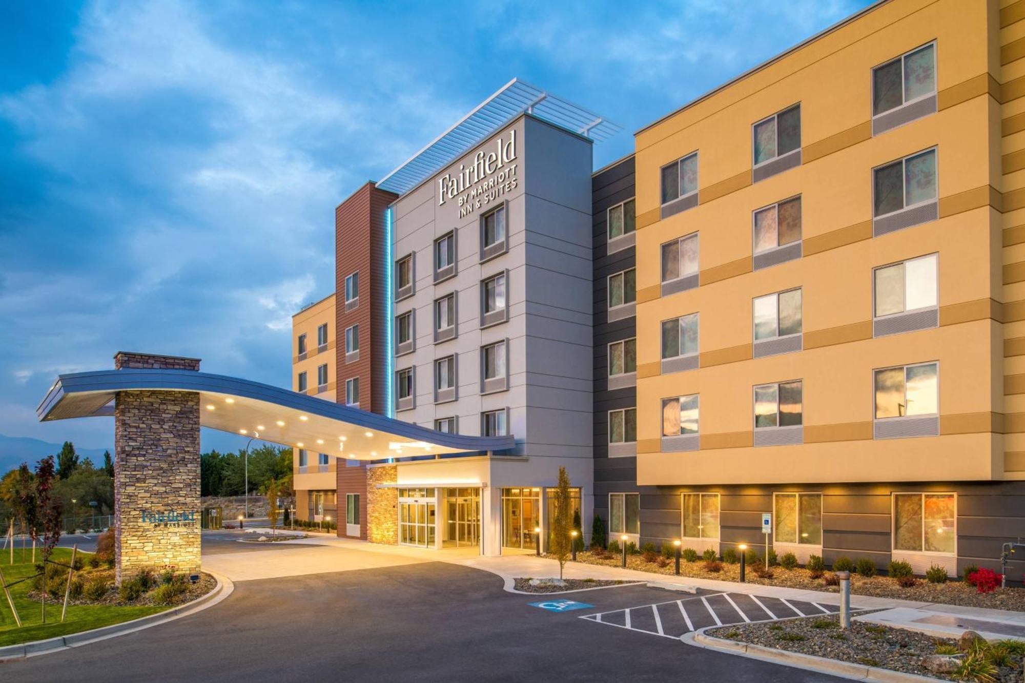 Fairfield & By Marriott Hotel 3*