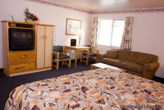 Cedars Hotel