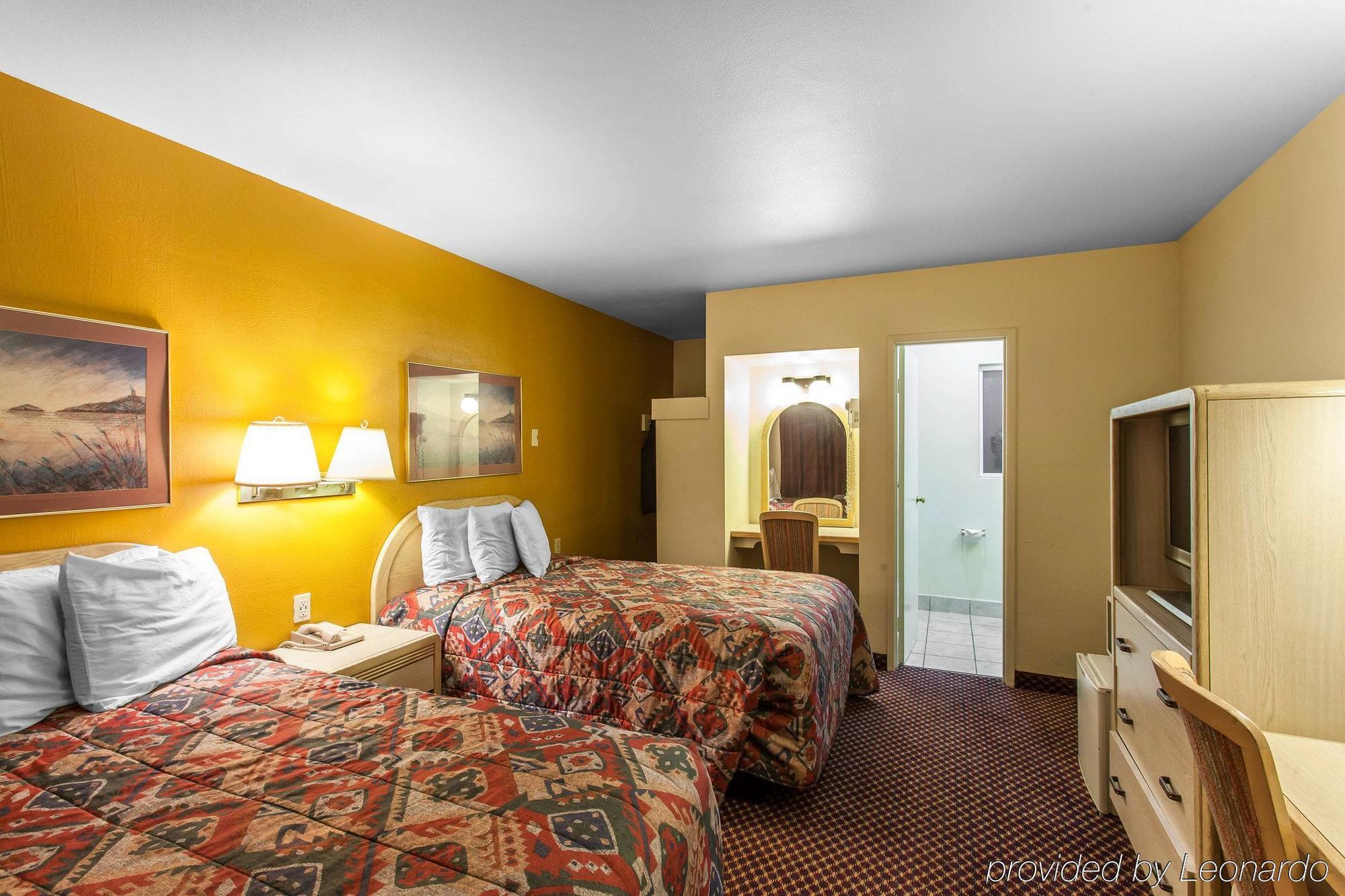 Rodeway Hotel
