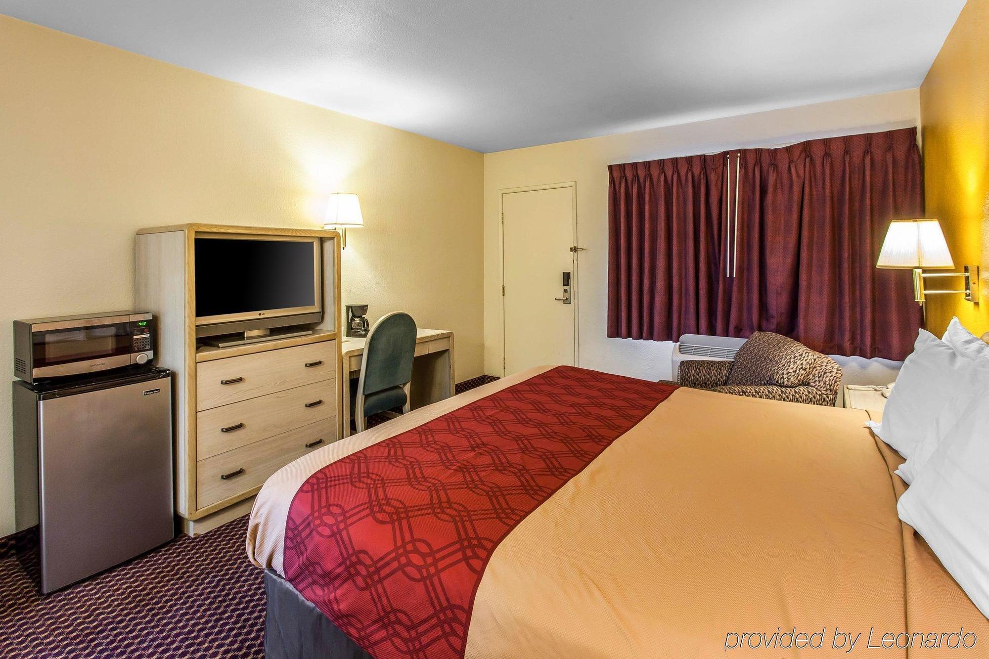 Rodeway Hotel
