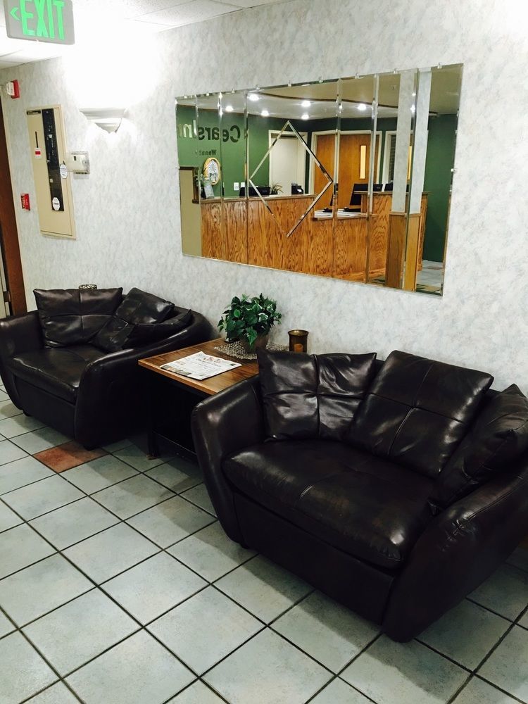 Cedars Hotel