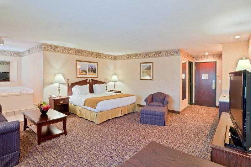 Express By Ihg 2*