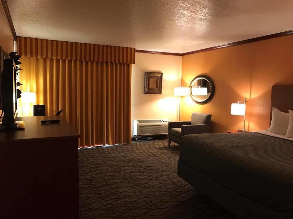 Hotel Surestay By Western Wenatchee