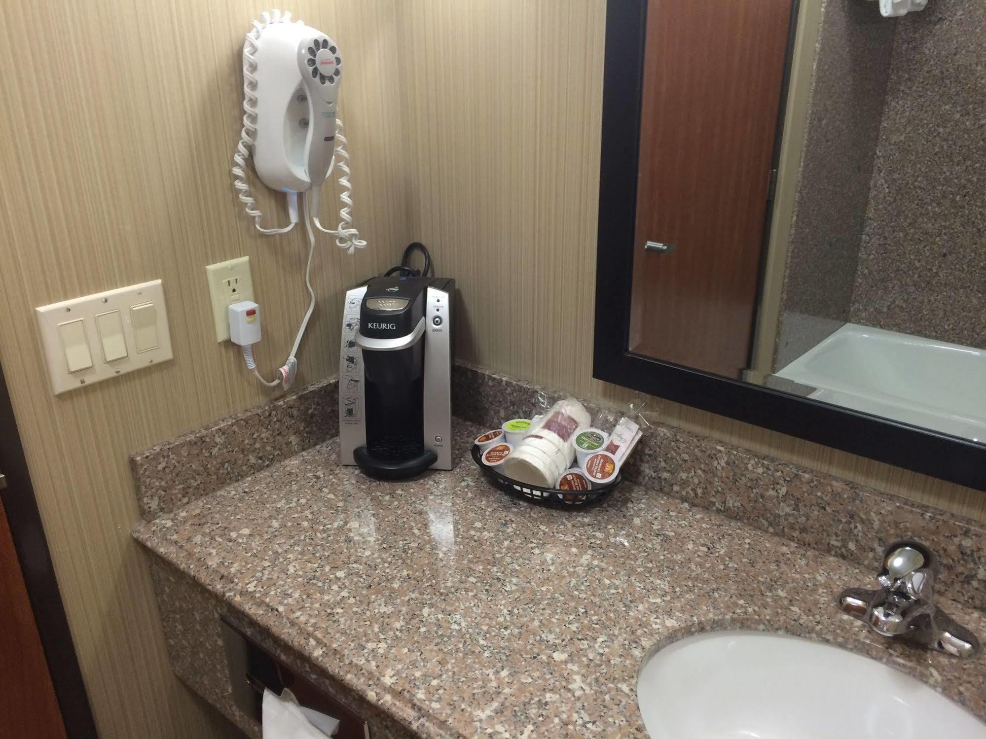 Comfort Gateway Hotel