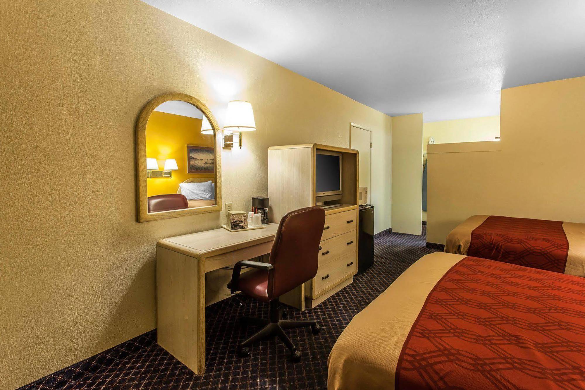 Rodeway Hotel