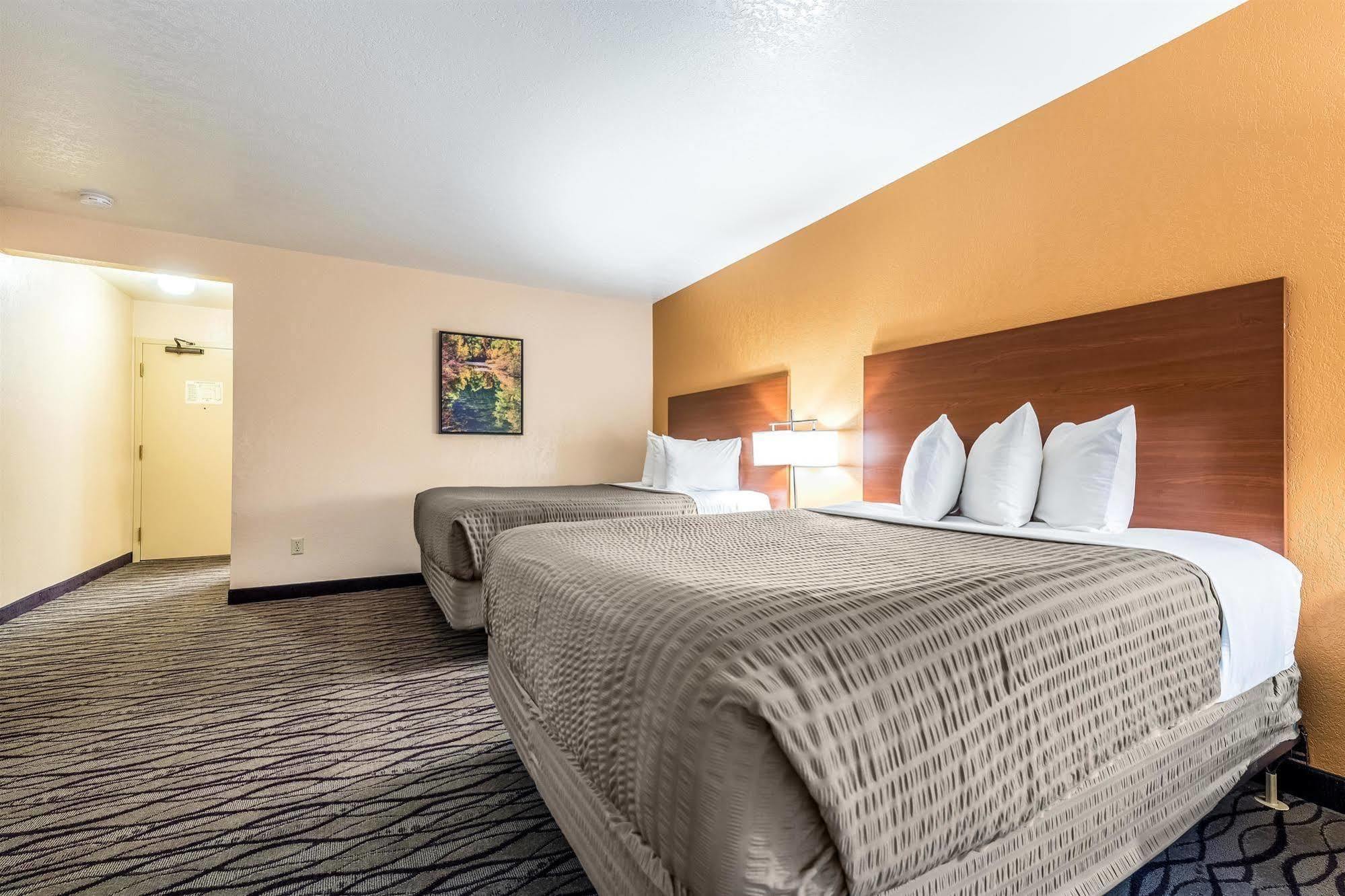 Hotel Surestay By Western