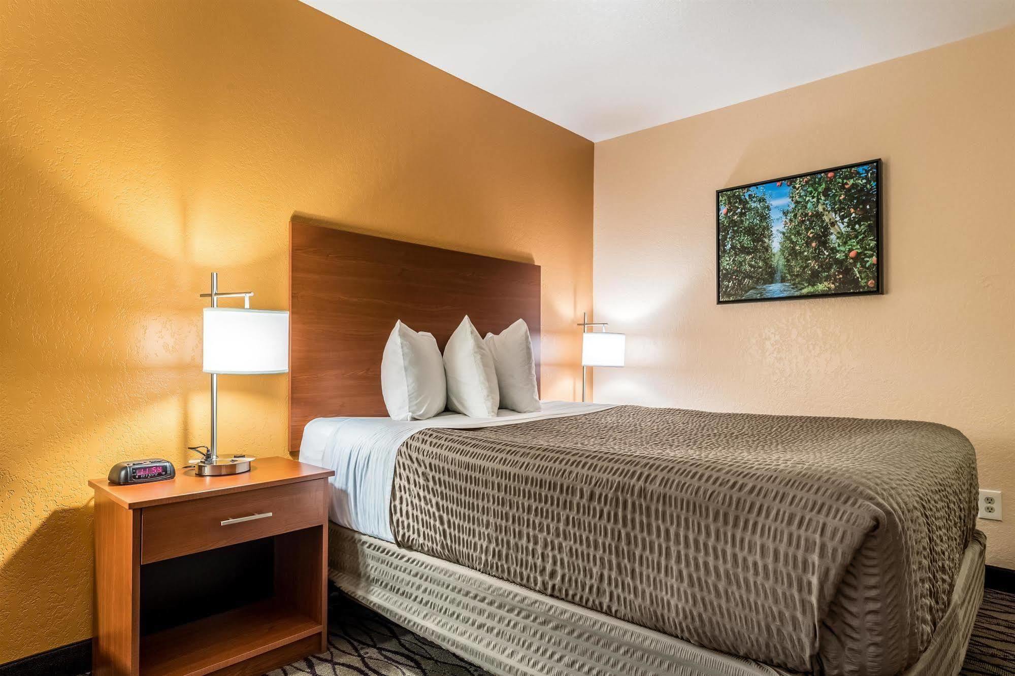 Surestay By Western 3*