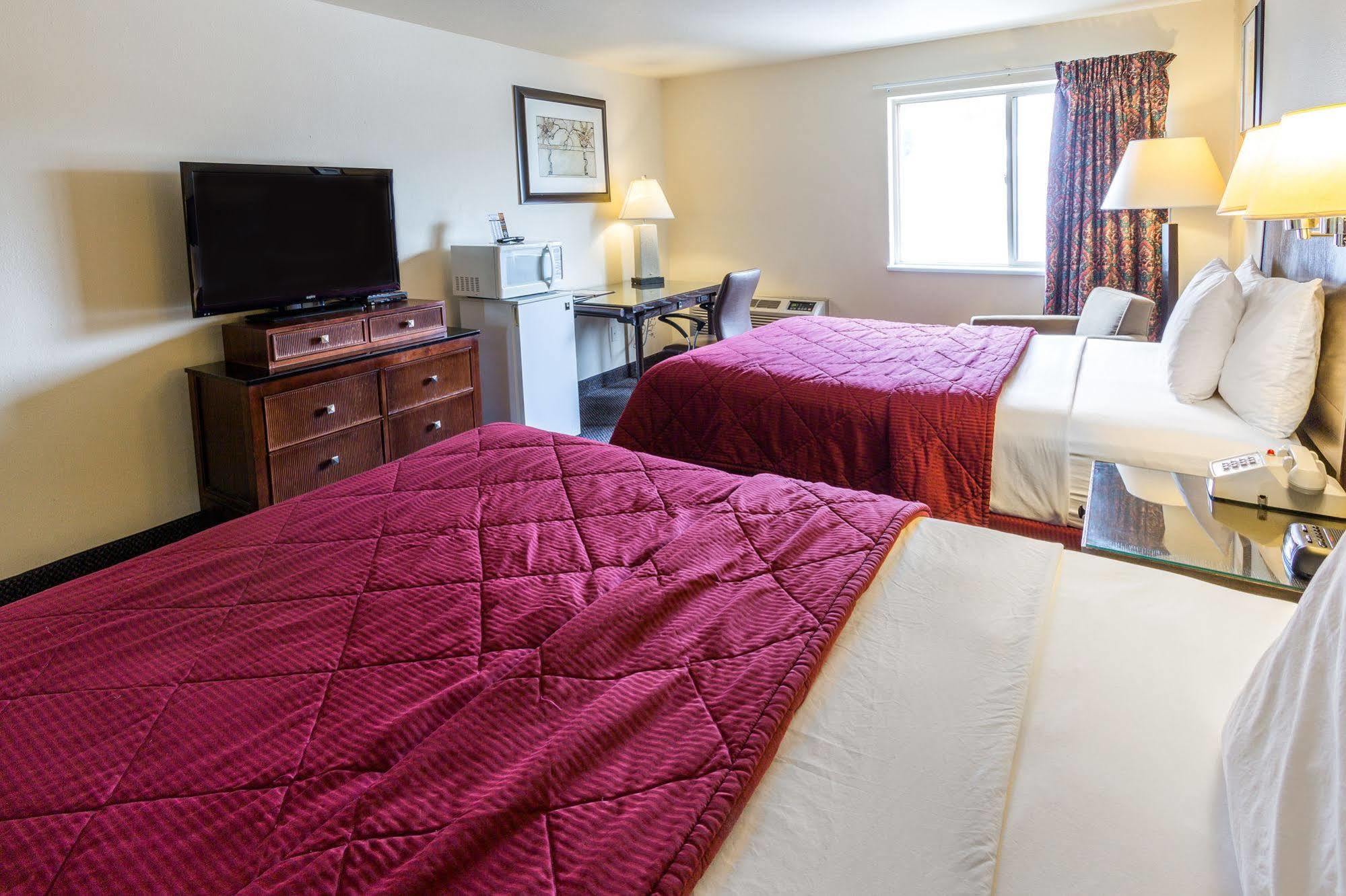 Hotel Cedars 3*