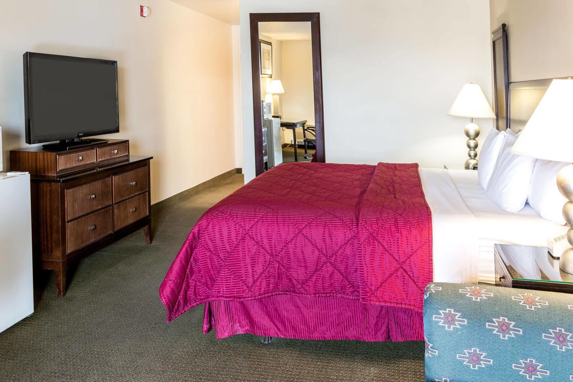 Cedars Hotel