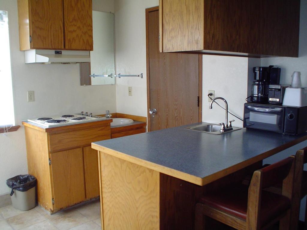 Avenue Motel Wenatchee Motel 2*