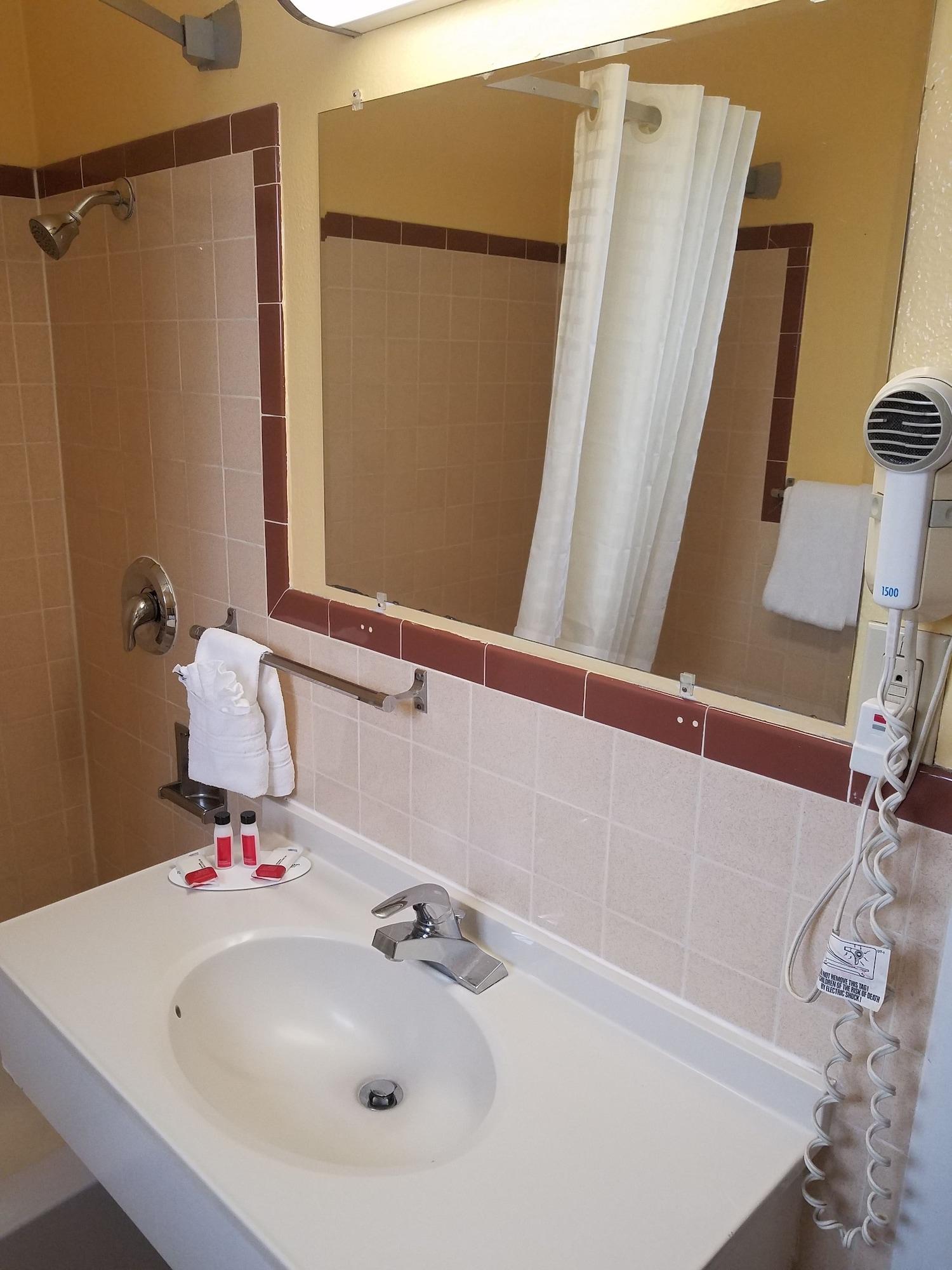 Travelodge By Wyndham Motel Wenatchee