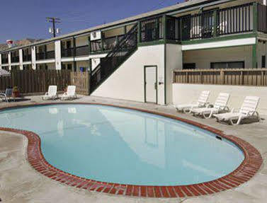 Motel Travelodge By Wyndham 2*